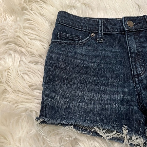 Universal Thread High-Rise Shortie Shorts Dark Wash - Picture 5 of 11